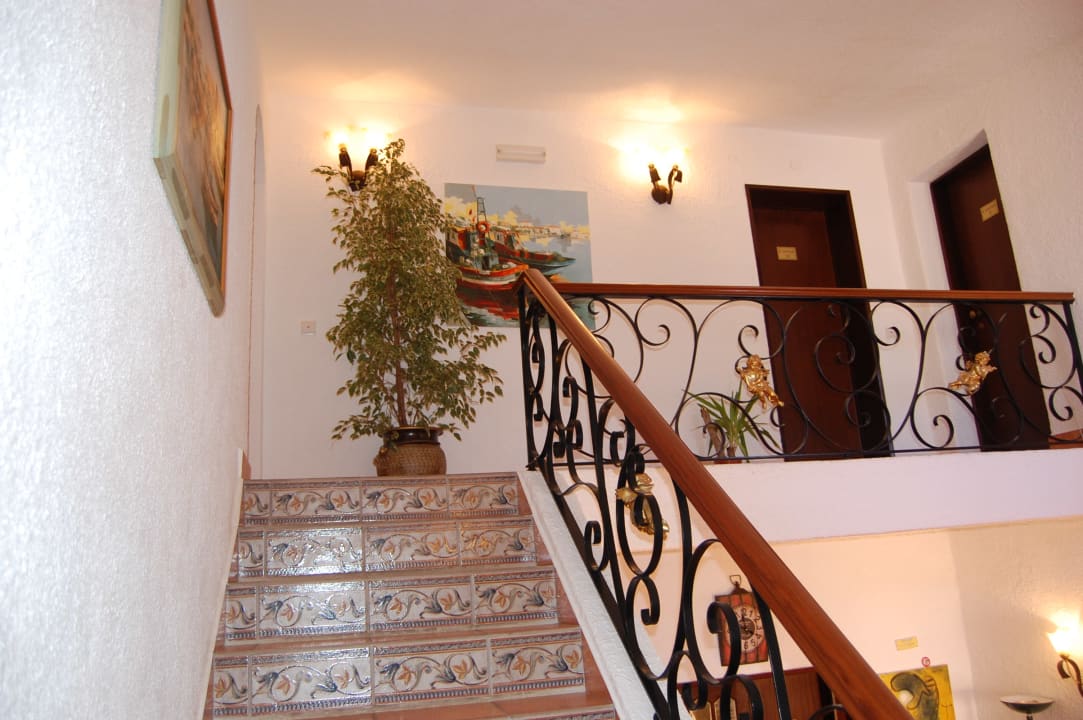 Lobby Apartments Canavial I & II