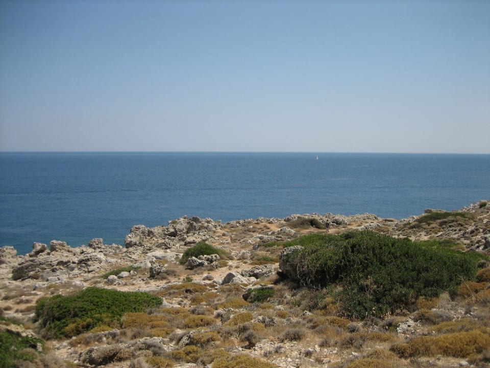 Unterhalb des Hotels Hotel Kalithea Horizon Royal