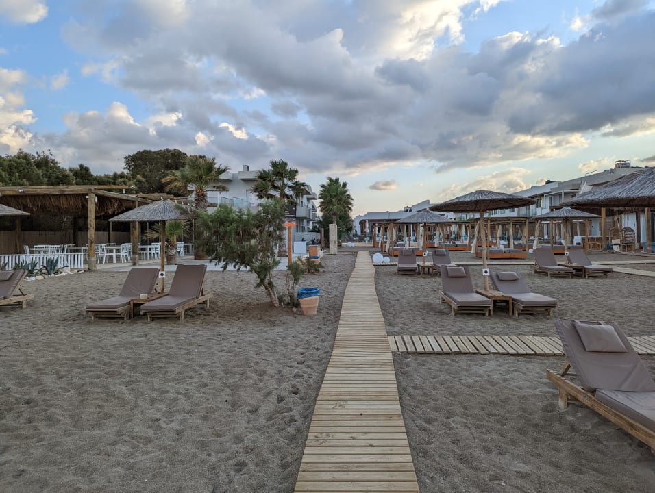 Strand Paralos Lifestyle Beach