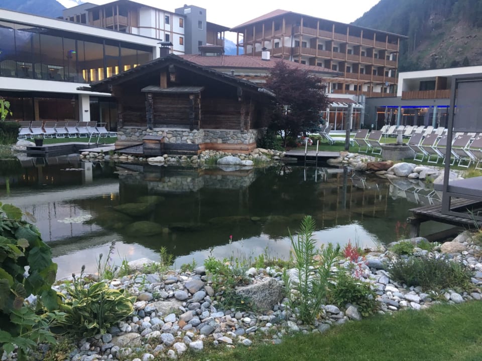 Gartenanlage Hotel Schwarzenstein