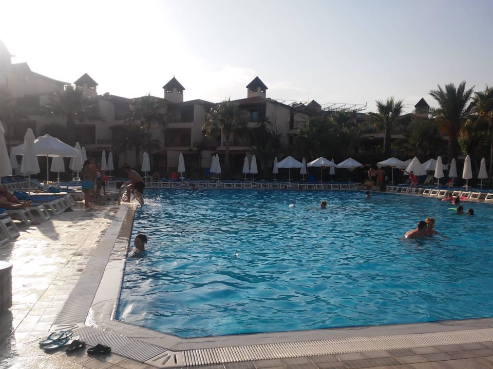  Маленький бассейн  Saphir Hotel & Villas