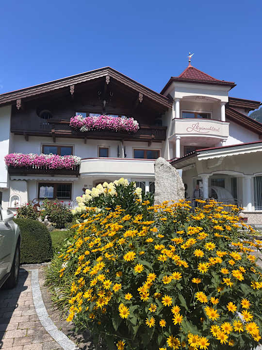 Außenansicht Apartments Alpinschlössl Mayrhofen im Zillertal