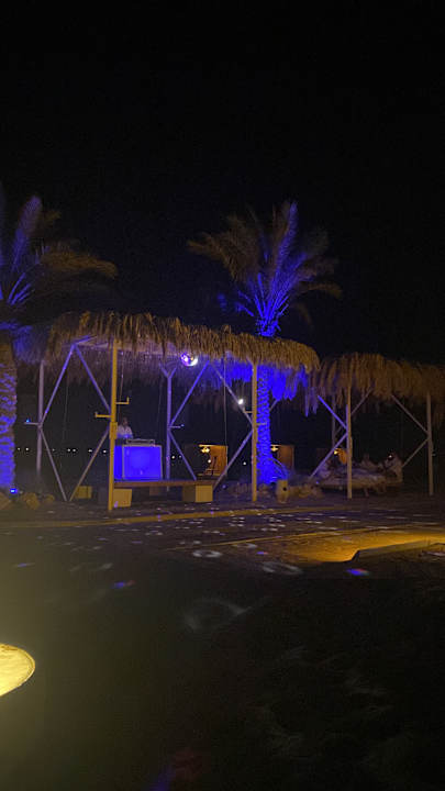 Außenansicht The Breakers Diving & Surfing Lodge