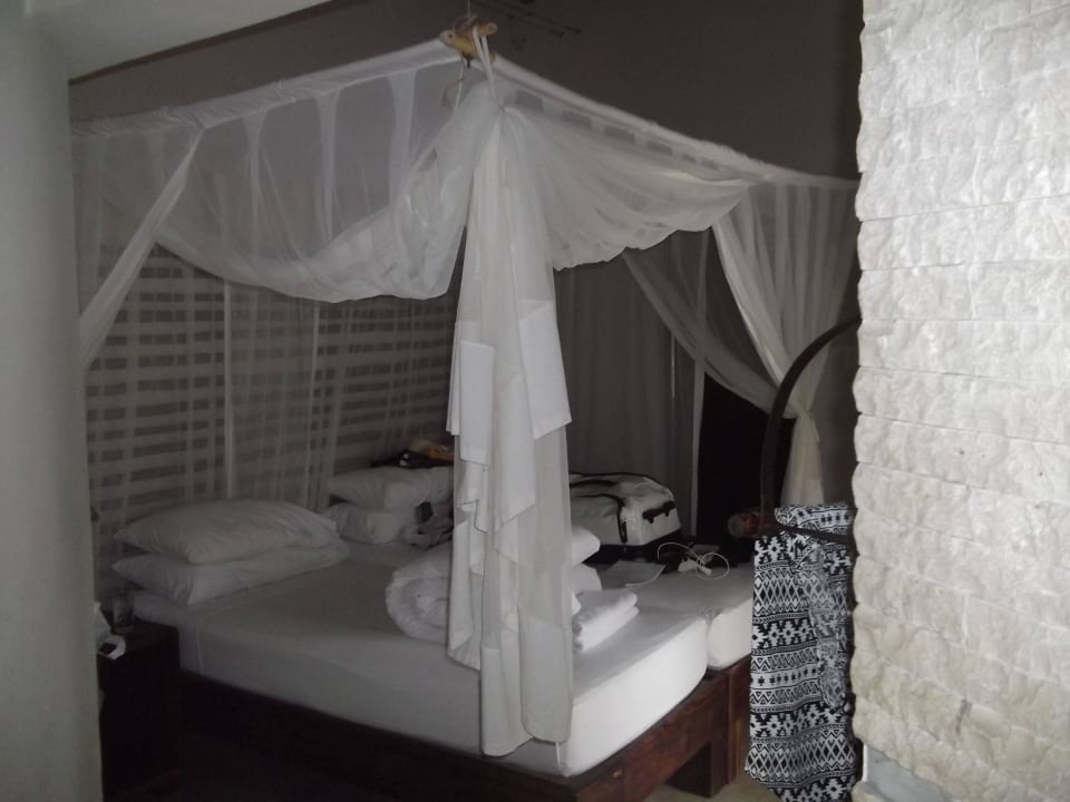 Im März kaum Mücken Okaukuejo Camp