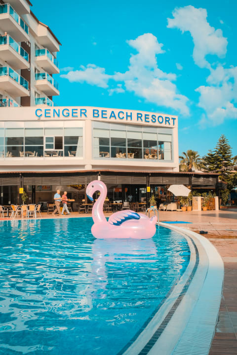 Pool Cenger Beach Resort & Spa