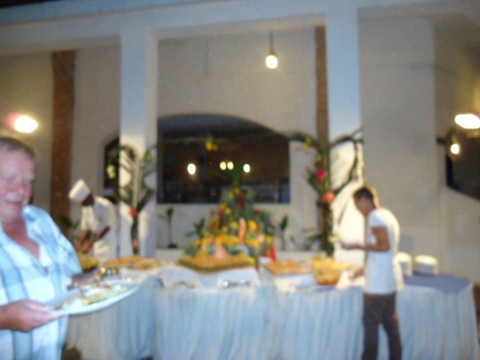 Schönes Büffet Hotel Diani Sea Lodge