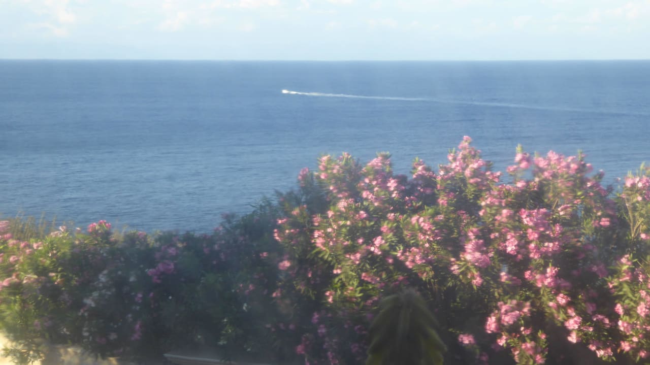 Blick aufs Meer Hotel Kalithea Horizon Royal