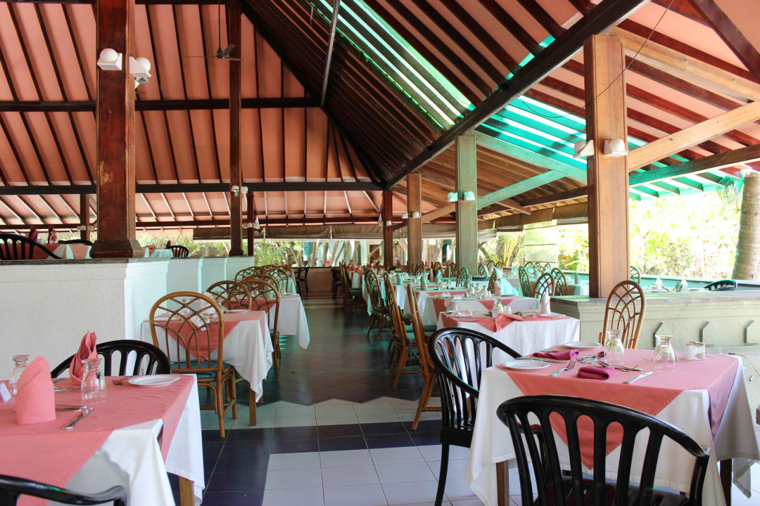 Essen Adaaran Club Rannalhi - All Inclusive