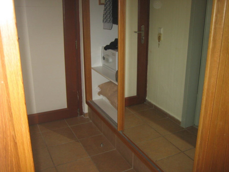 Schrank Phãea Cretan Malia