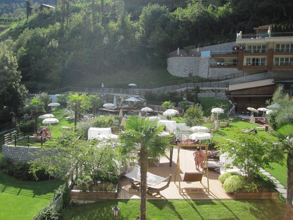 Blick vom Badezimmer Quellenhof Luxury Resort Passeier