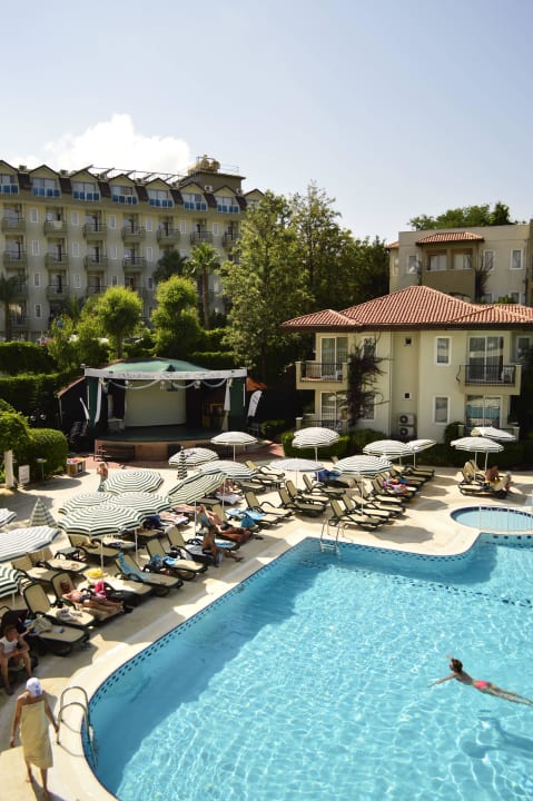 Hauptpool Hotel Gardenia Beach
