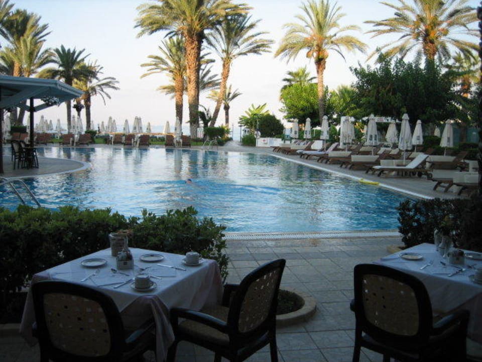 Blick vom Frühstückstisch TUI BLUE Pioneer Beach