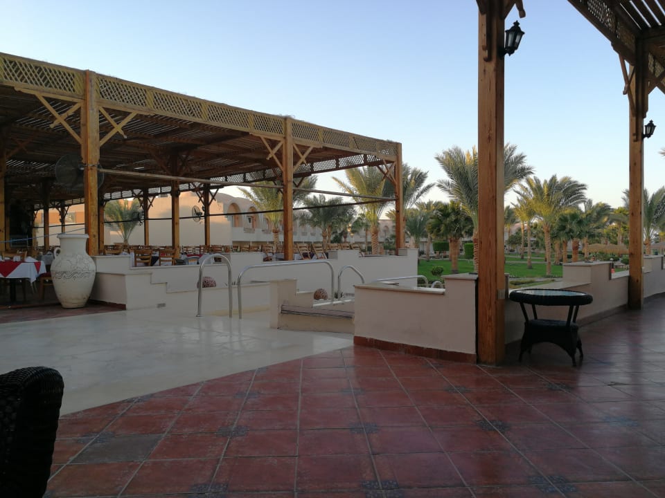 Gastro Three Corners Sea Beach Resort