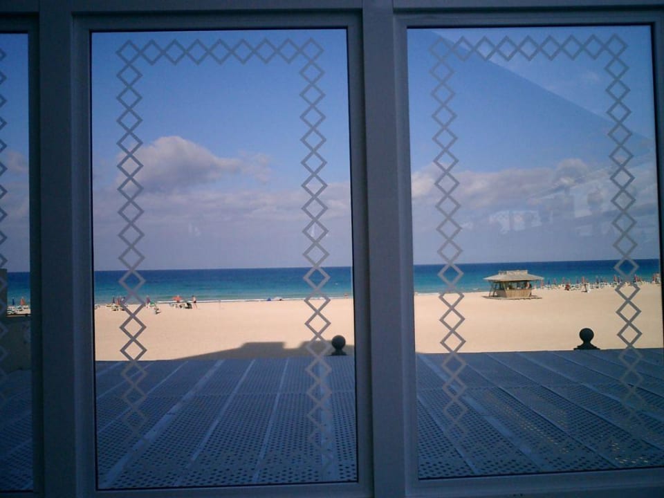 Von der Hauptterrasse ans Meer Hotel Riu Oliva Beach Resort