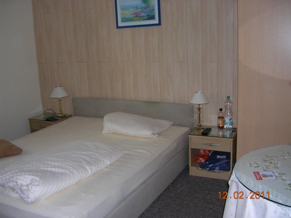 Zimmer  Ferienpension Mittag