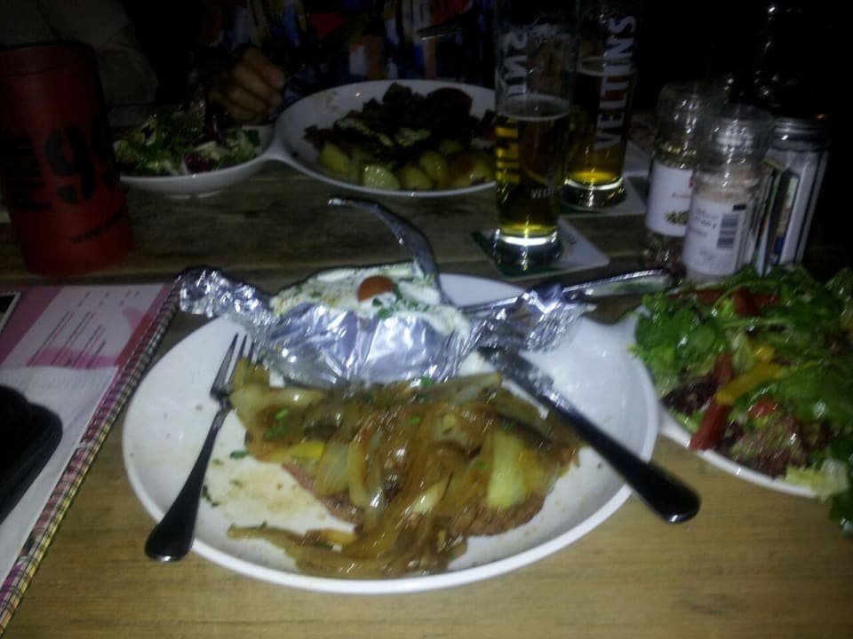 Hauptgericht  Zwiebelsteak Hotel Riverside