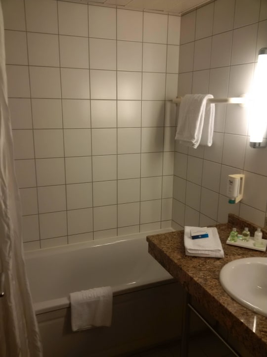 Bad Hotel NH Leipzig Messe