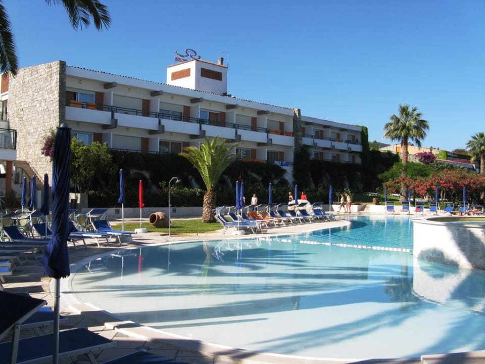 Pool und Hotel Aldiana Club Rocca Nettuno Calabria
