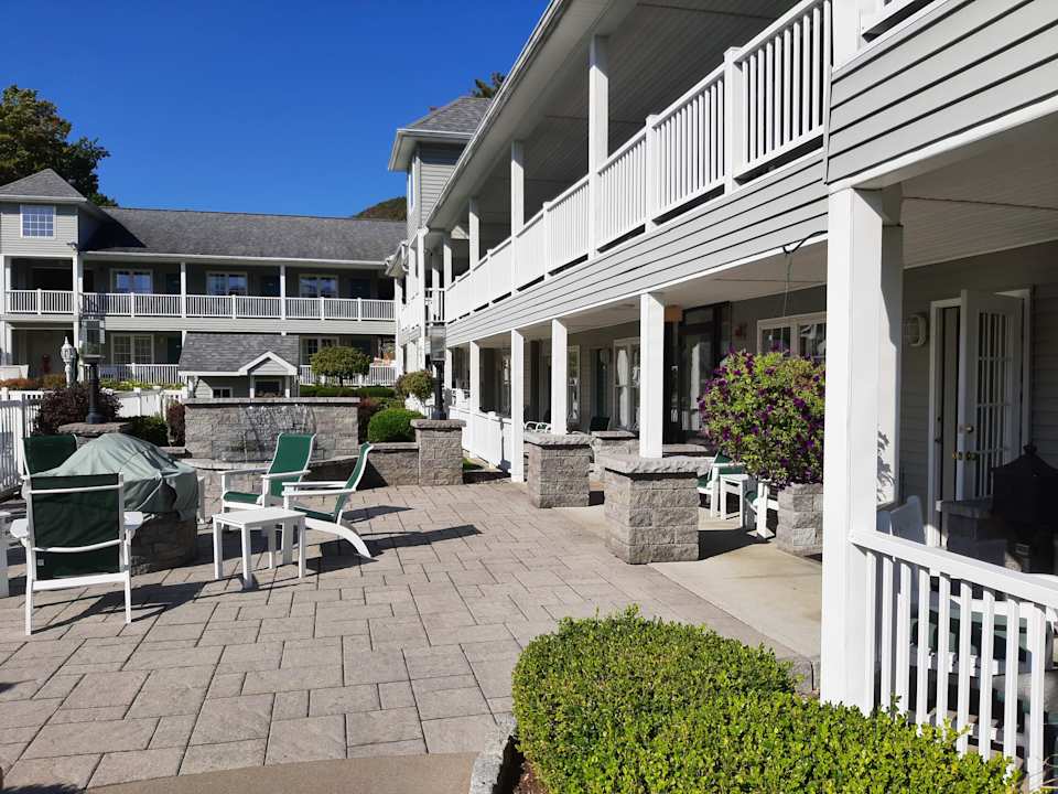 Außenansicht Quality Inn Lake George