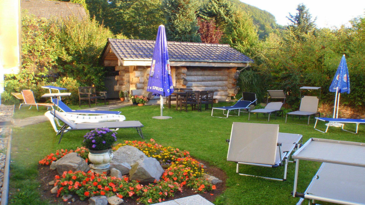 Ausgang vom Hallebad in den Garten Best Western Hotel Rhön Garden