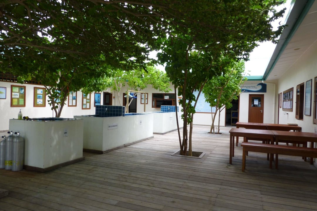 Tauchbasis Vilamendhoo Island Resort & Spa