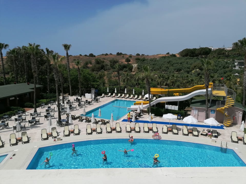 Pool Royal Atlantis Beach Hotel