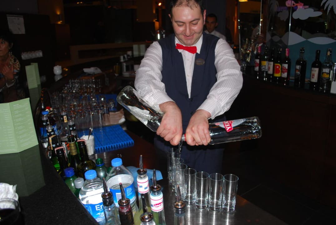 Der beste Kellner in Hotel Caglar Limak Lara Deluxe Hotel & Resort