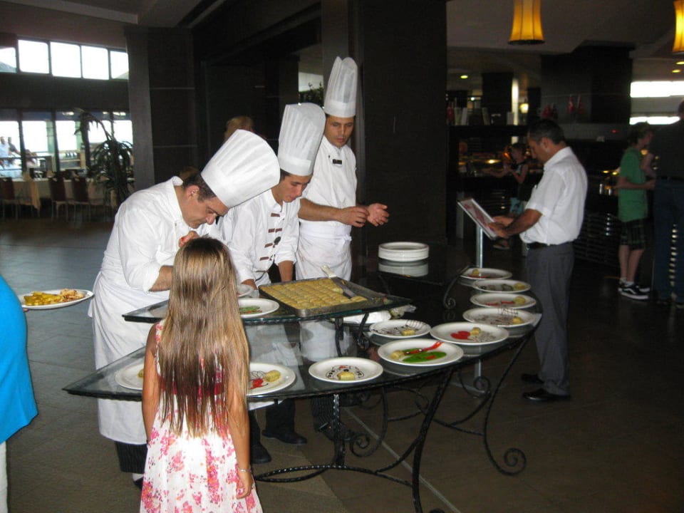 Lecker Limak Lara Deluxe Hotel & Resort