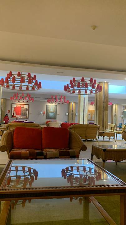 Lobby Bull Reina Isabel & Spa