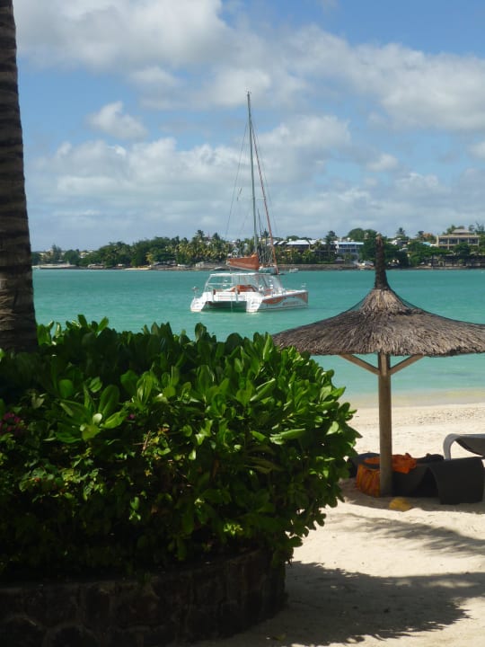 Auf dem Weg zum Hotelstrand Ocean Villas Hotel