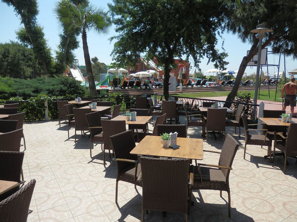 Poolbar Club Turtas Beach Hotel