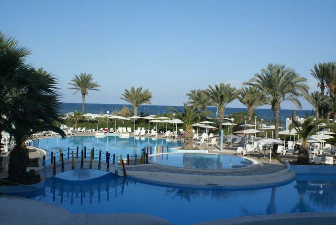 Widok z kawiarni hotelowej Hotel El Mouradi Skanes Beach