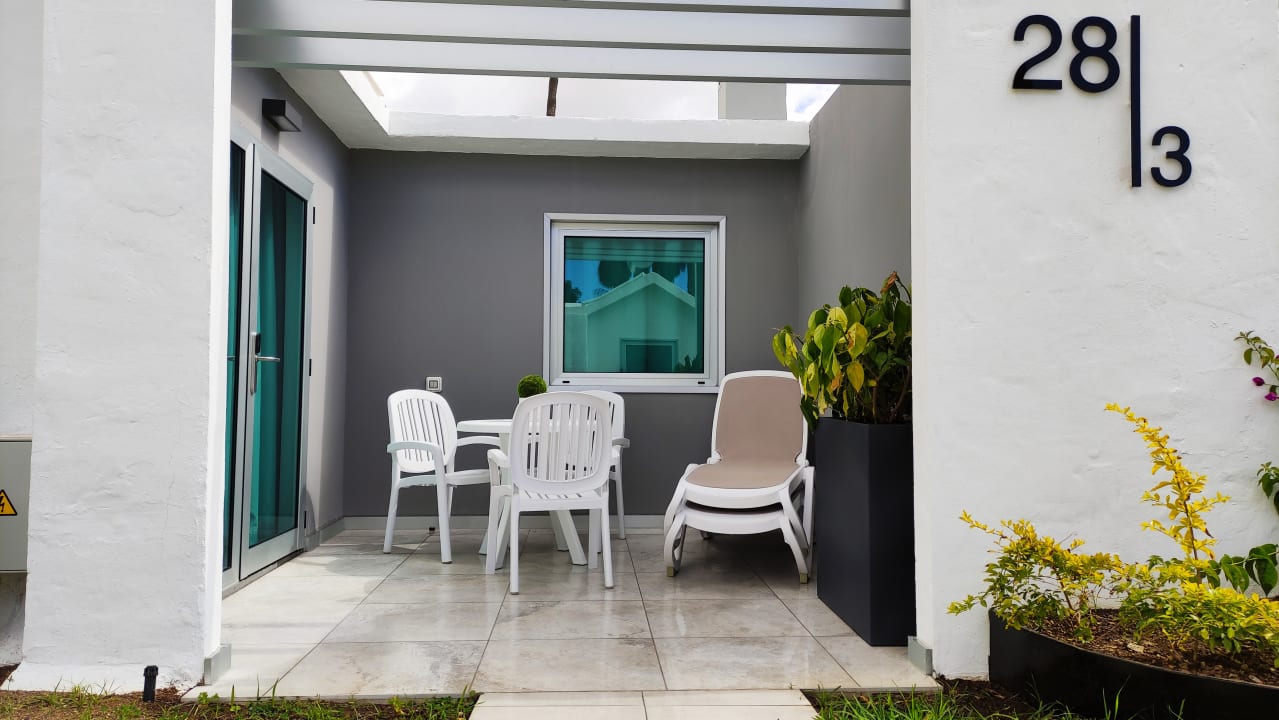 Zimmer Canary Garden Club