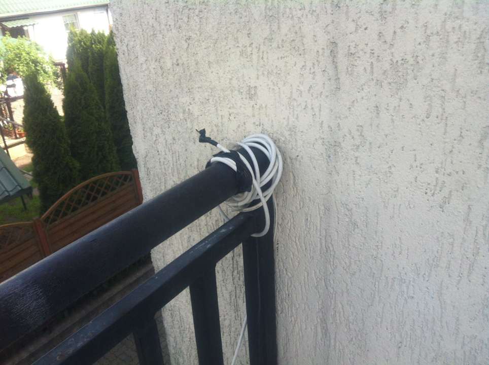 Irgendein Kabel am Sonnendeck Relax Inn Health & Spa