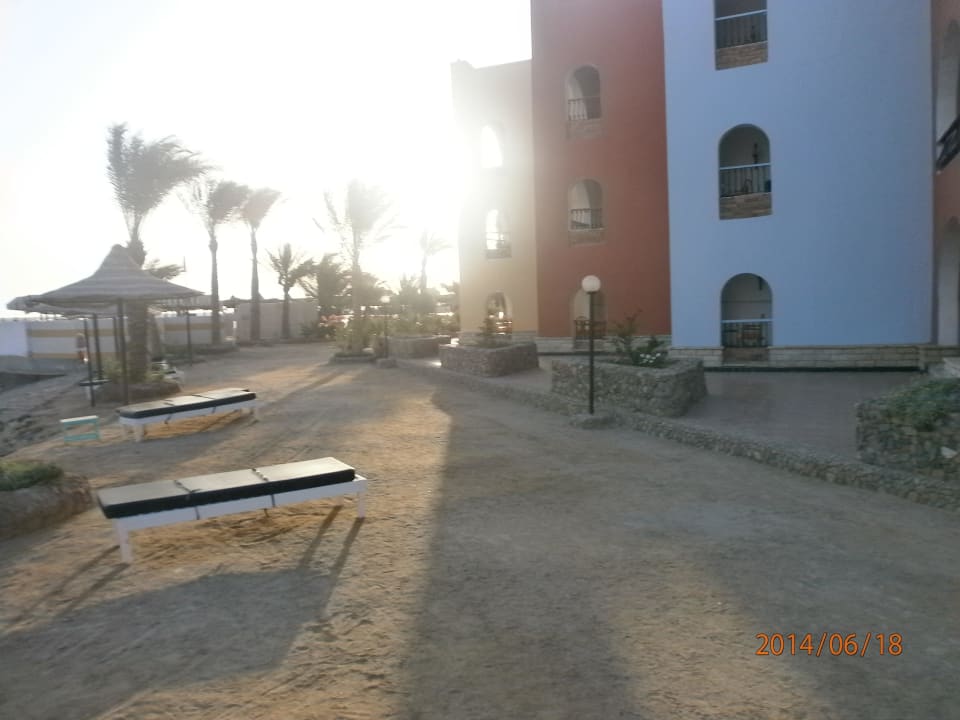 Morgens Arabia Azur Resort