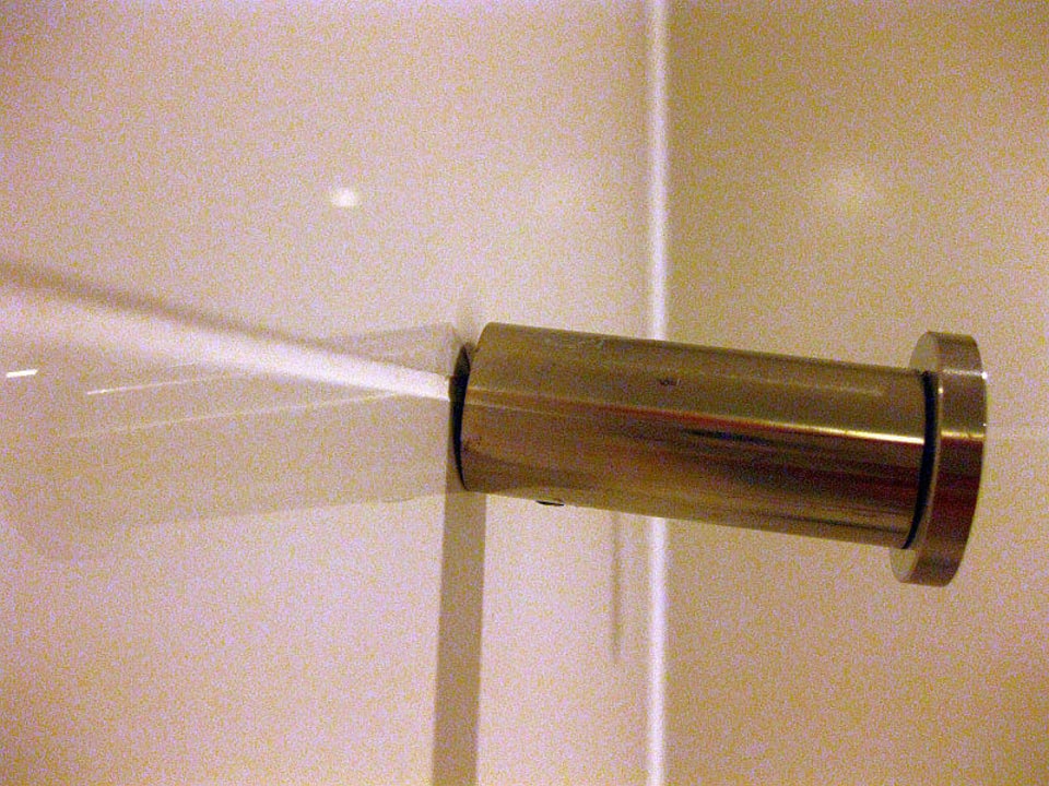 Alles hat einen "Haken": in diesem Fall das Bad! Hotel H10 London Waterloo