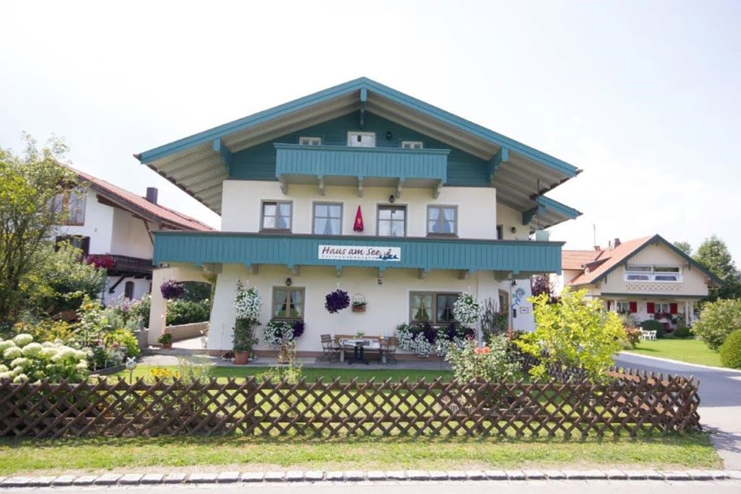 Außenansicht Haus am See