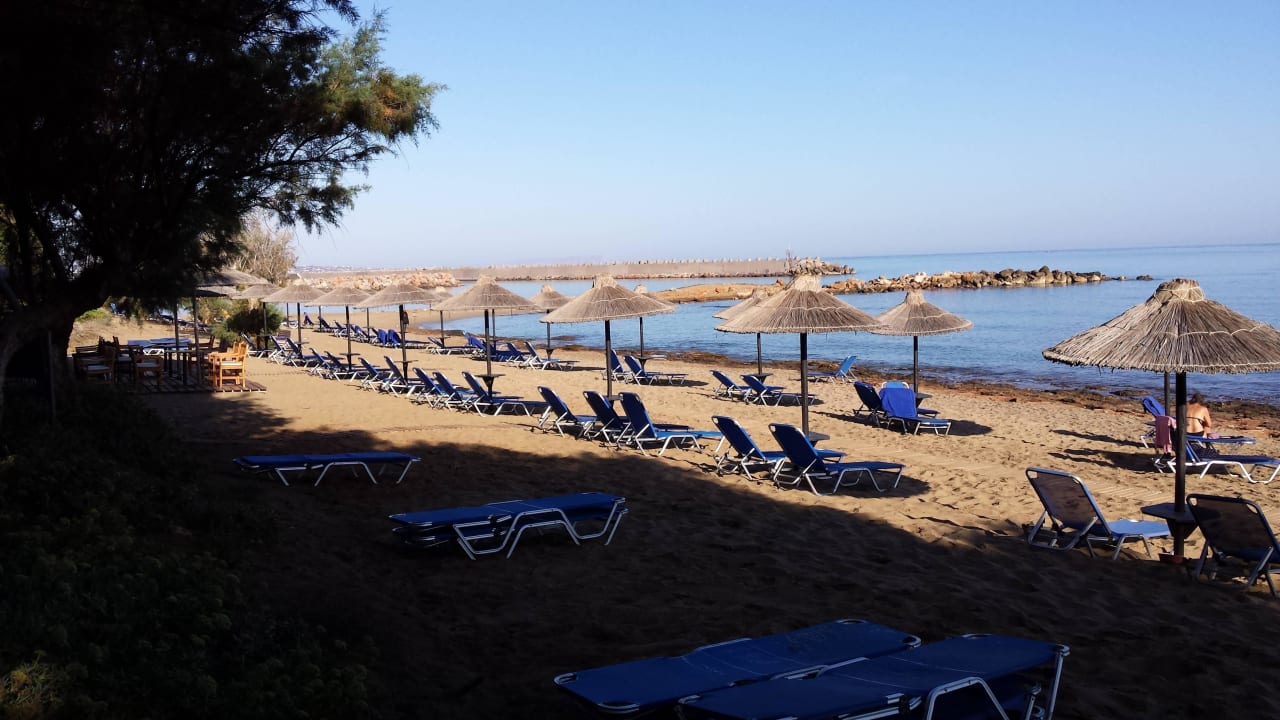 Strand mit Bar Phãea Cretan Malia