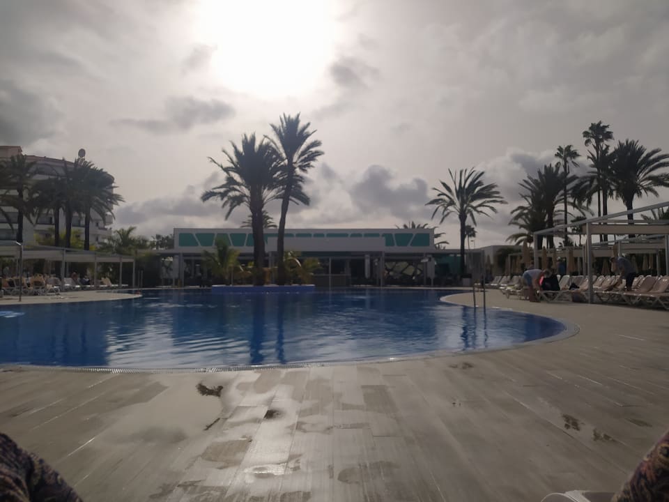 Pool Hotel Riu Papayas