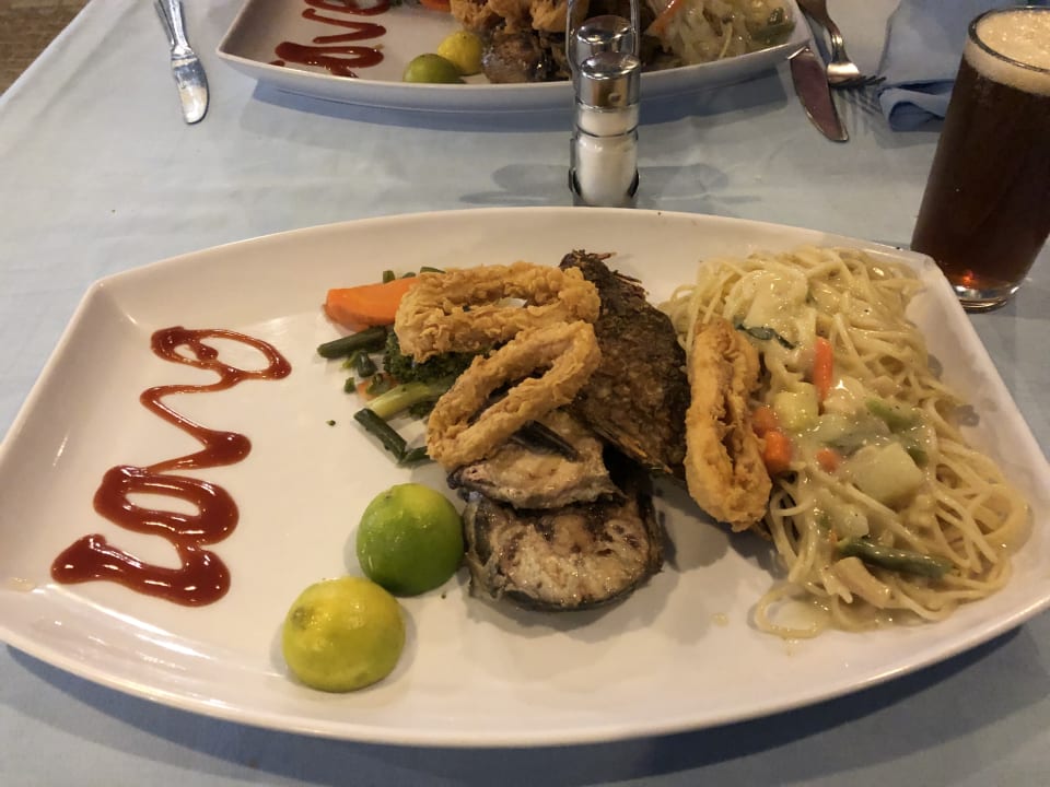 Gastro Golden Beach Resort