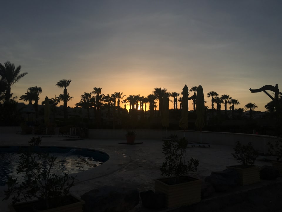 Gartenanlage Lotus Bay Beach Resort