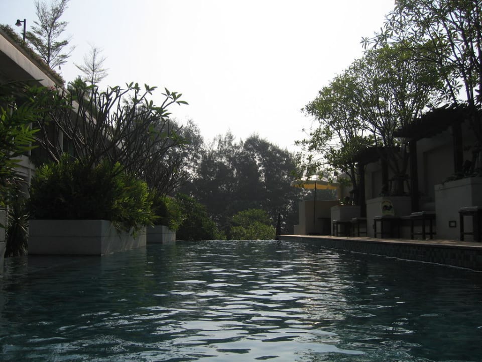 Pool auf 2. Ebene Hotel Tara Mantra Cha Am