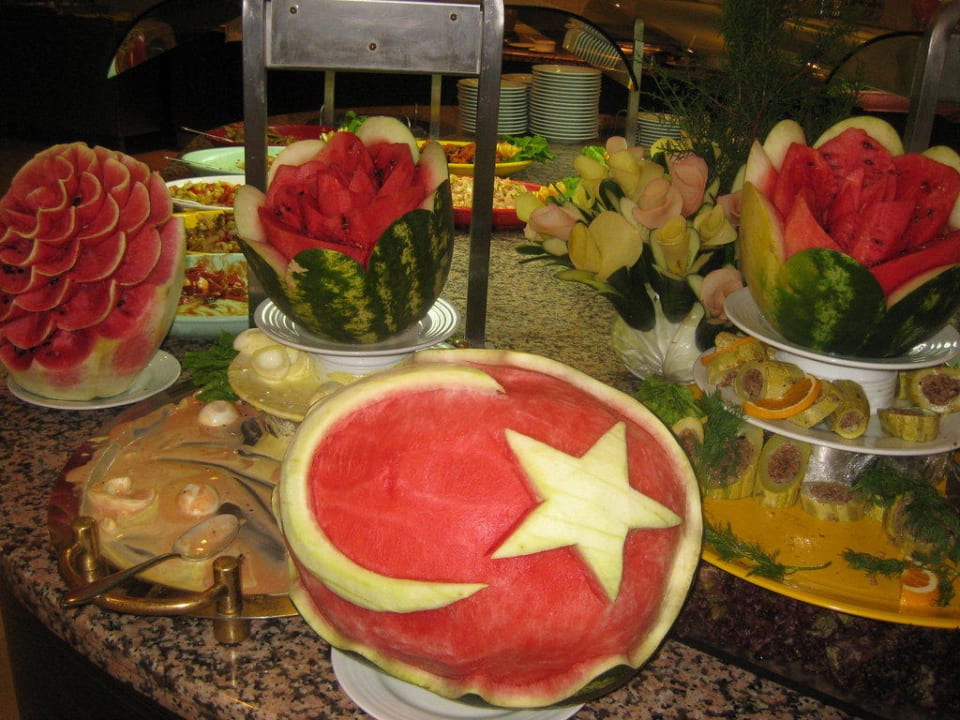 Buffet Telatiye Resort