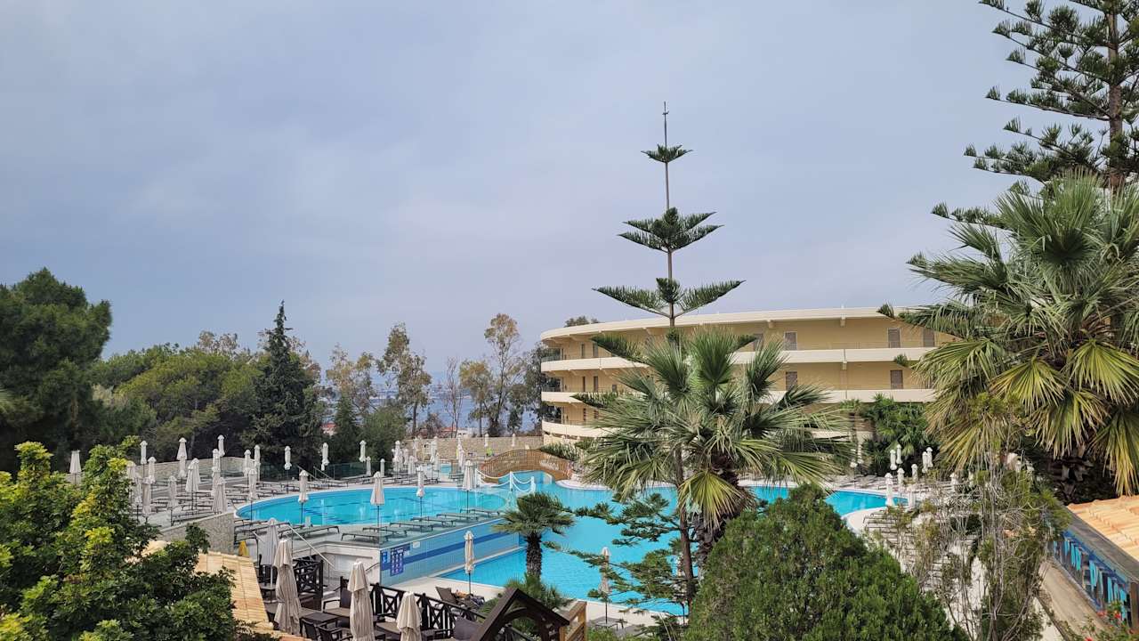 Pool Hotel Kalithea Mare Palace