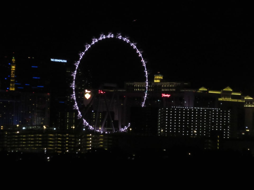Ausblick bei Nacht Hotel Renaissance by Marriott Las Vegas