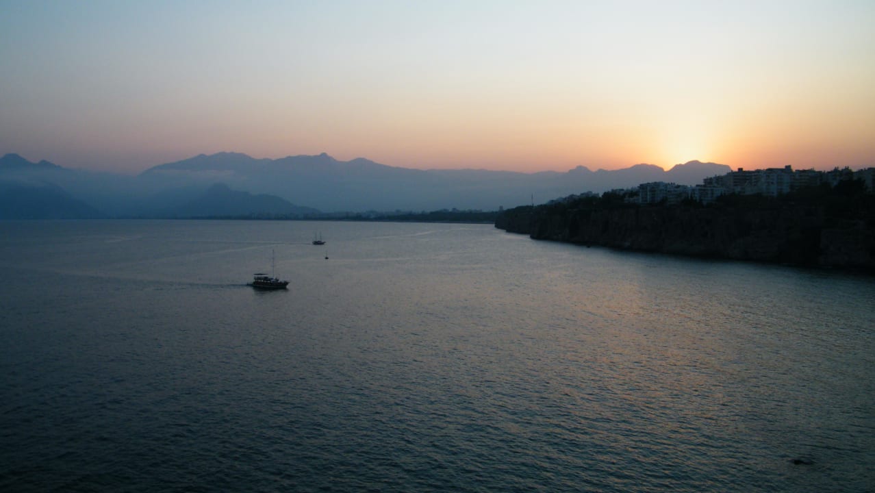 Ausblick oberhalb des Hafens Dogan Hotel by Prana Hotels & Resorts