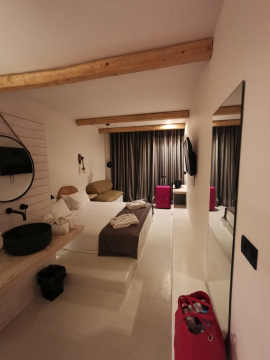 Zimmer Gloria Maris Hotel Suites and Villa