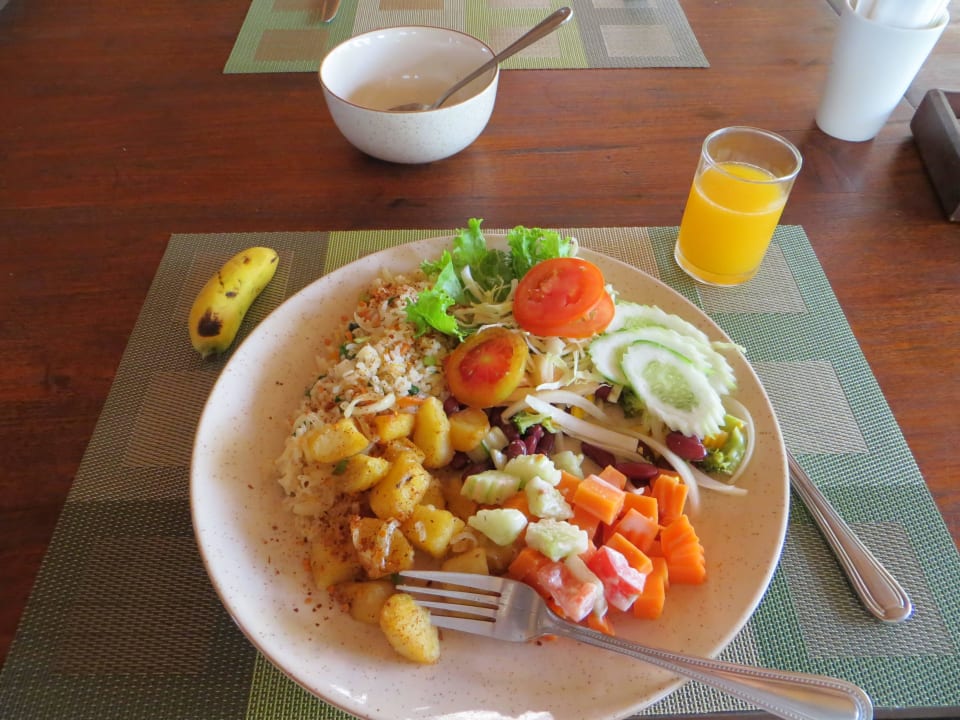 Auswahl des Frühstücksbuffet The Fair House Beach Resort