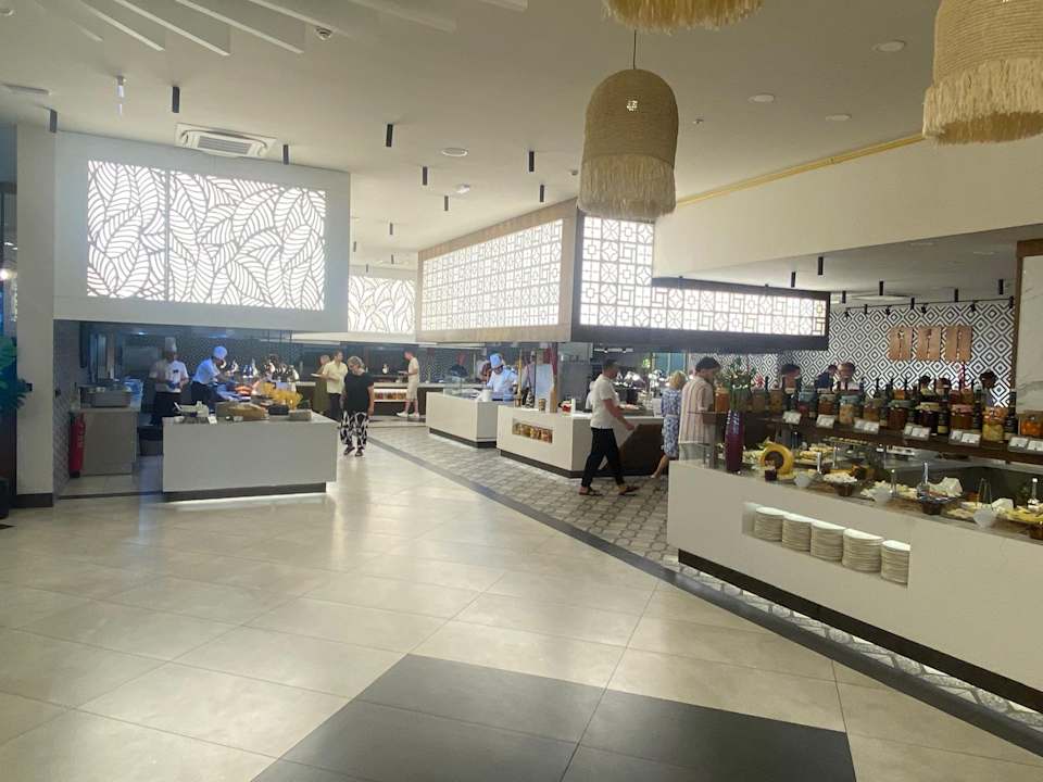 Gastro Jacaranda Luxury Resort