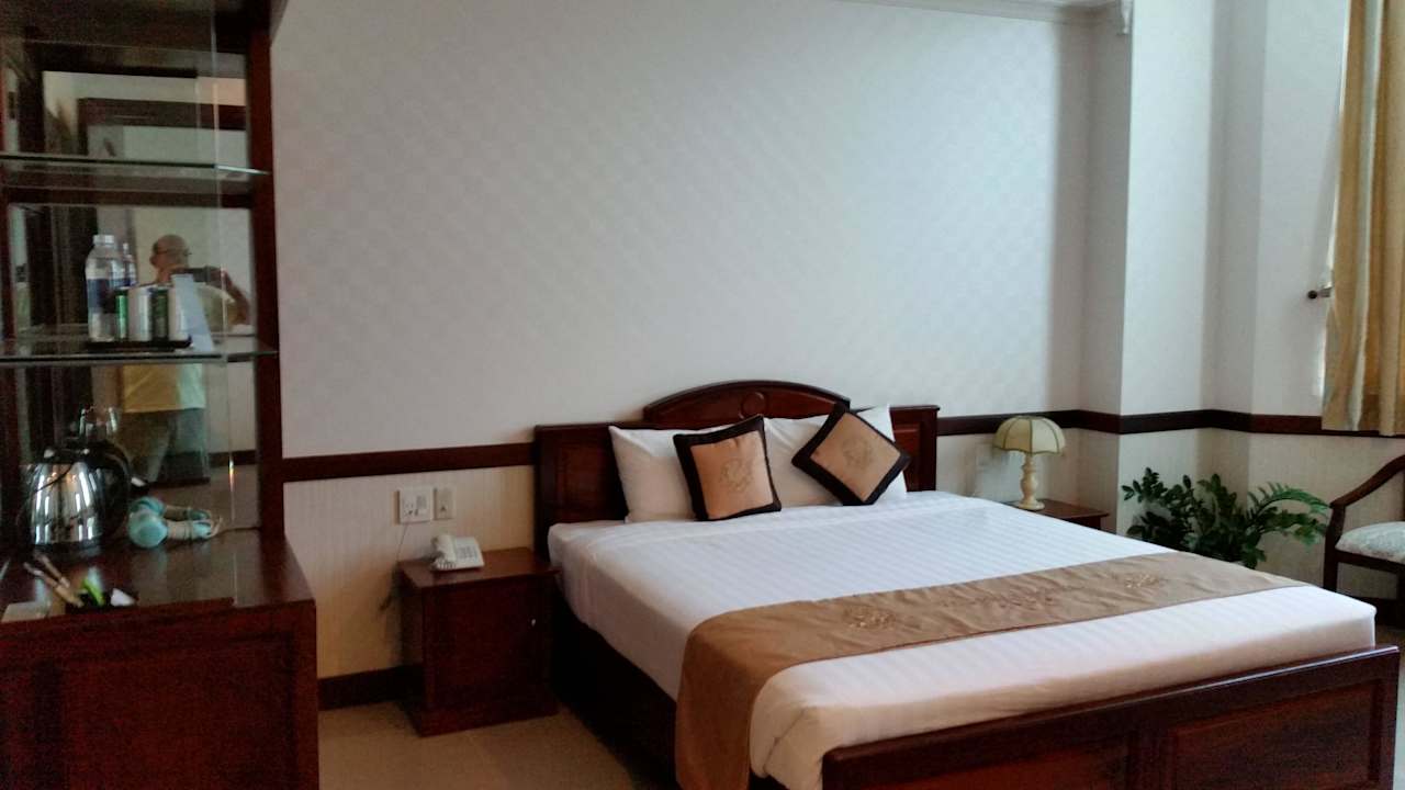 Bedroom Van Phat 1 Hotel